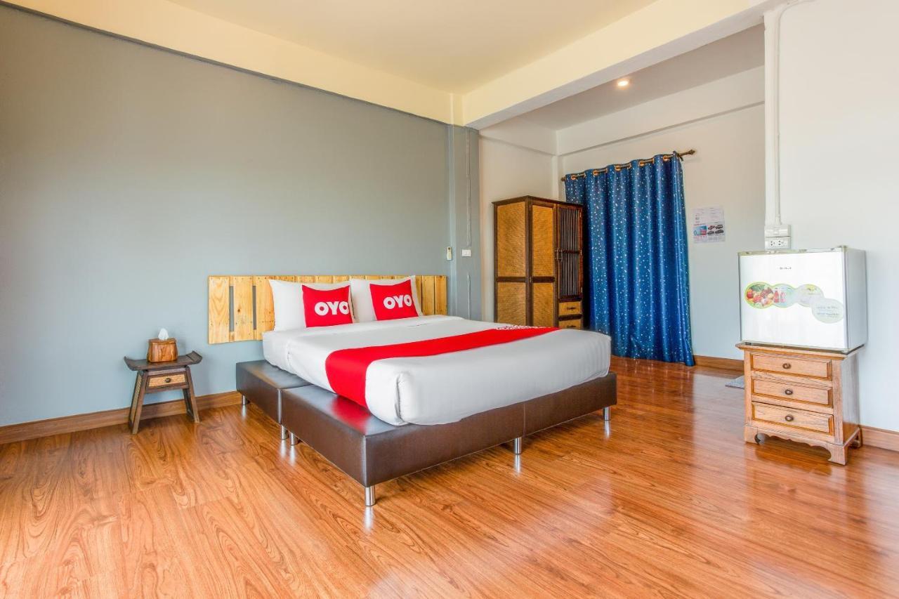 Yak Guesthouse Чиангмай Экстерьер фото